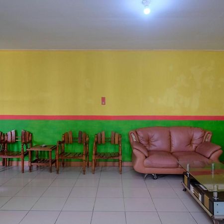 Reddoorz Near Pelabuhan Nusantara Parepare Exterior photo