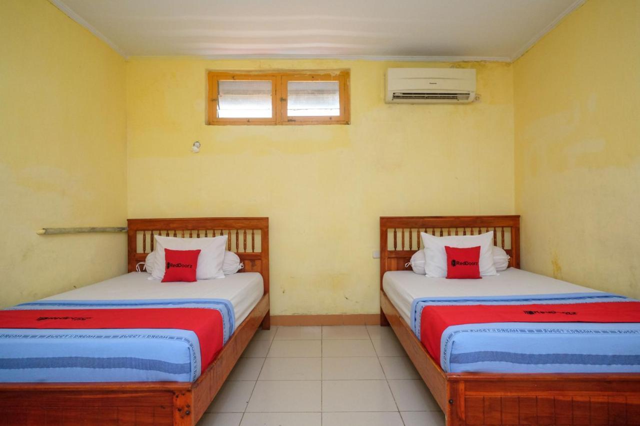 Reddoorz Near Pelabuhan Nusantara Parepare Exterior photo